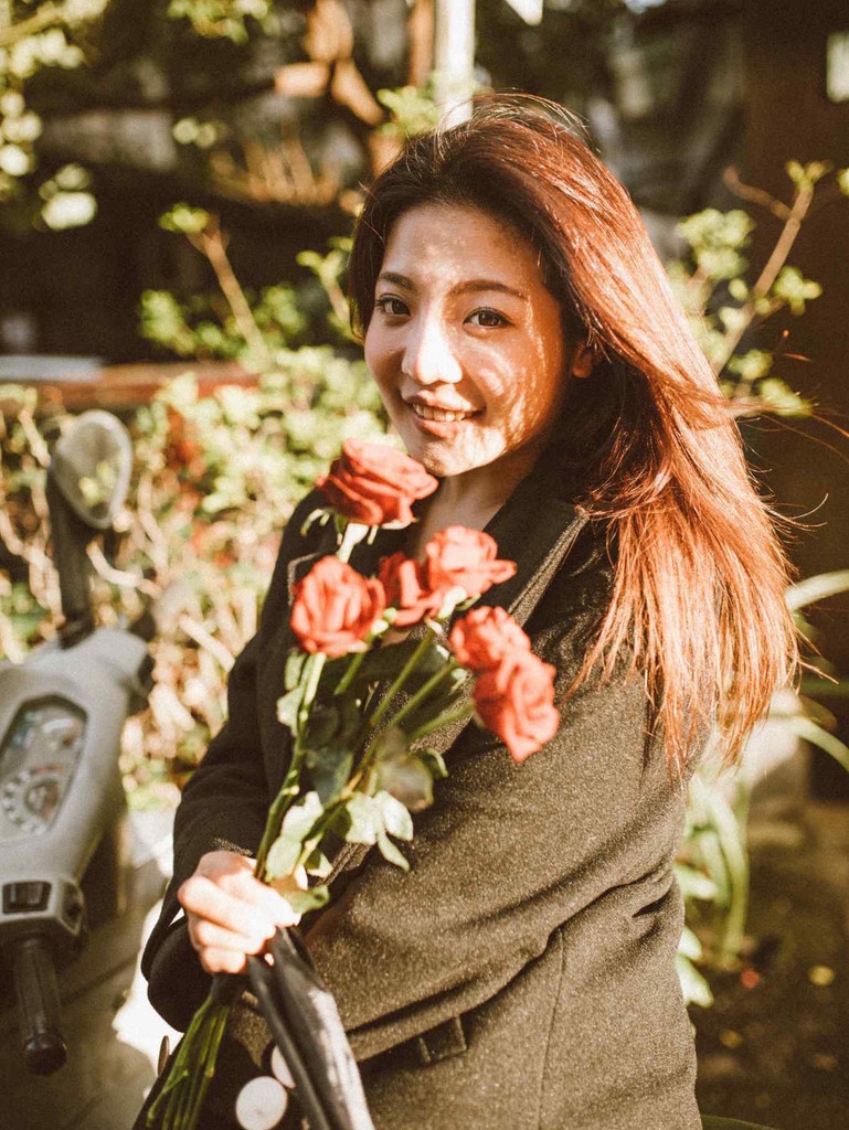 迷人的危險🌹 — 棻兒Stephenie 的數位攝影集封面