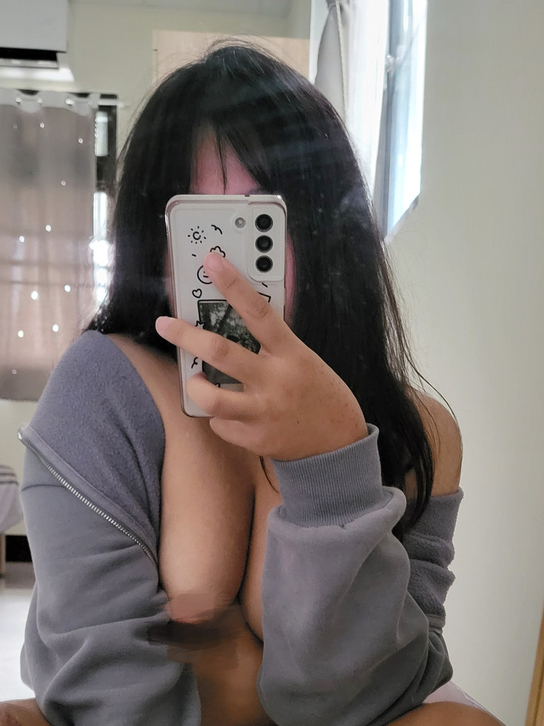 女友風♡ — 屁子蛋 的數位攝影集封面