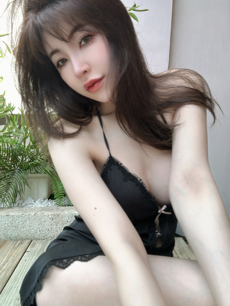 黑色胡蝶結
