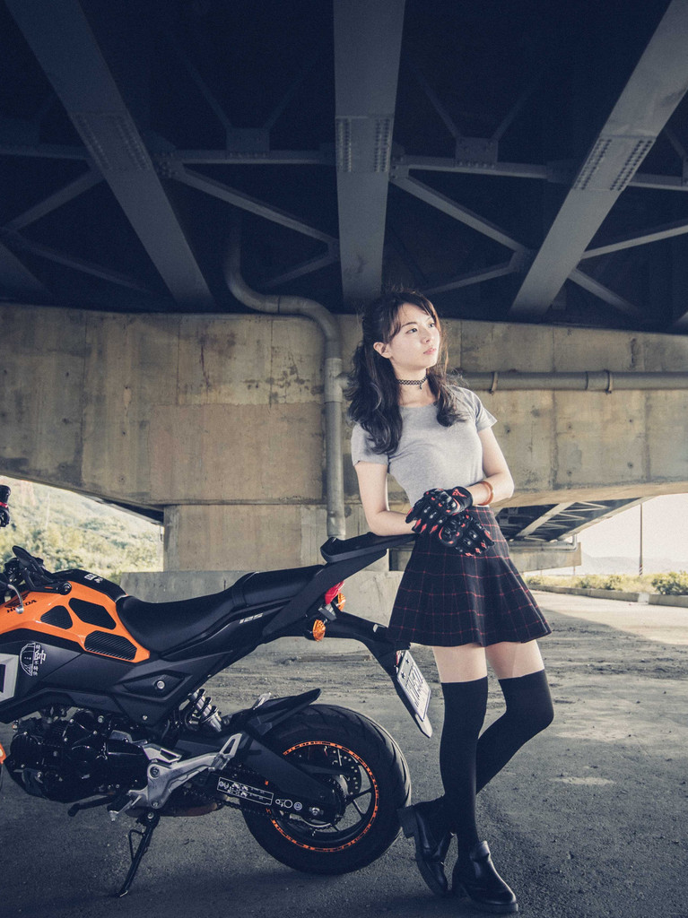 檔車少女01
