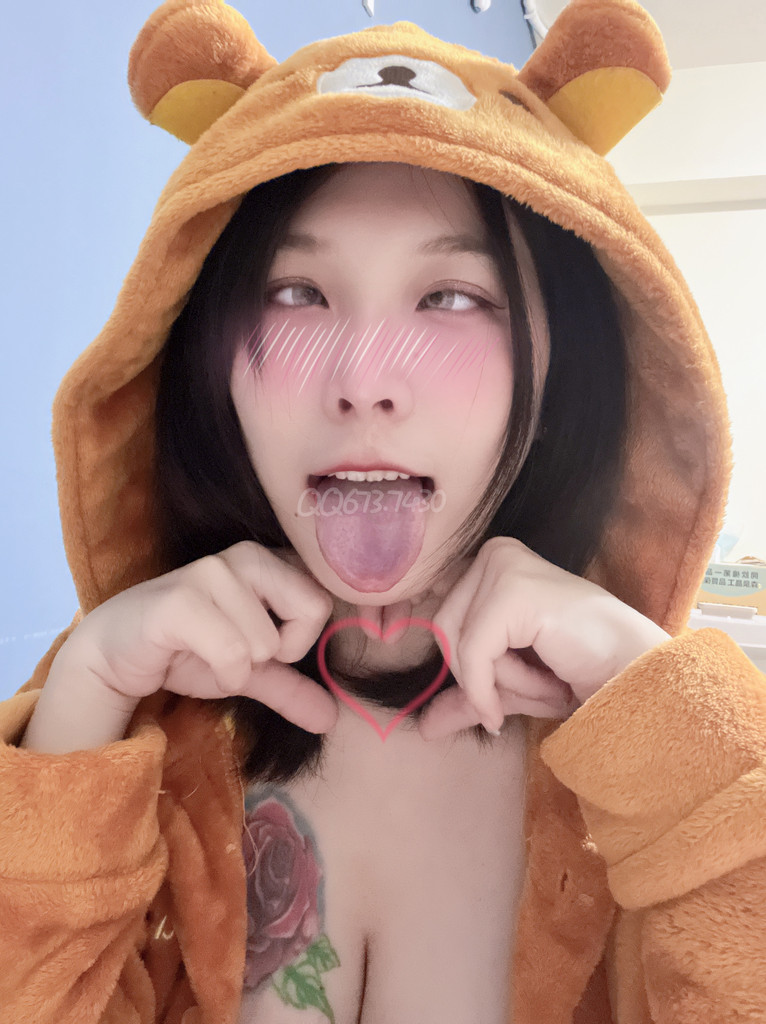 🐻熊愛上你 — 車🚗（啊嘿顏小姐姐） のデジタル写真集カバー
