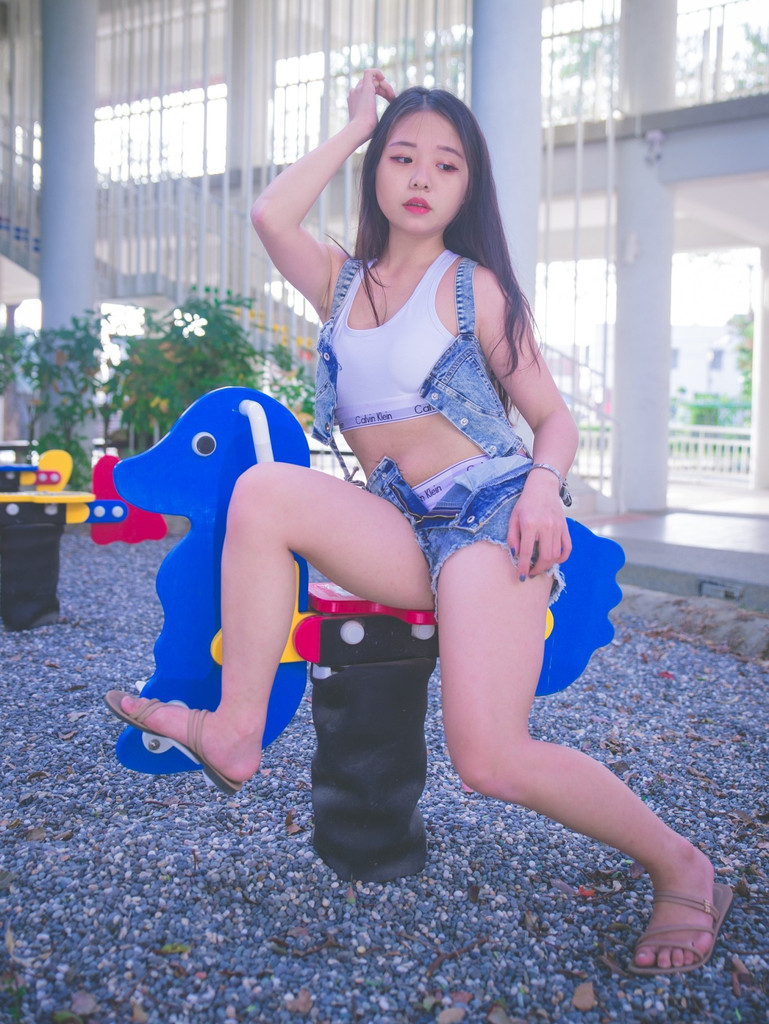 寫真系列-露出-牛仔套裝CK — 🌸夏雨嵐🌸Fallen angle🌸 的數位攝影集封面