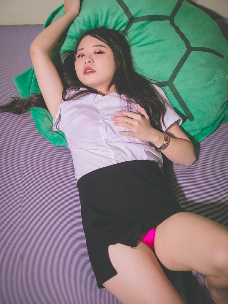 雨嵐 OL I — 玩轉攝影（親民價） 的數位攝影集封面